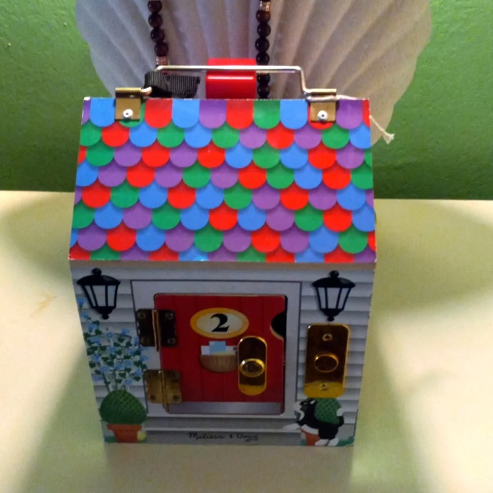 Dollhouse - Picture 2 of 4